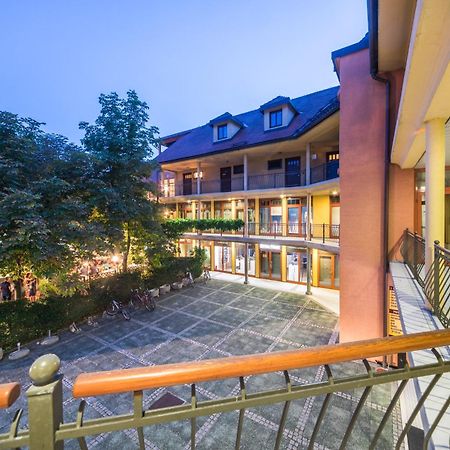 Pension Union Bled Bagian luar foto