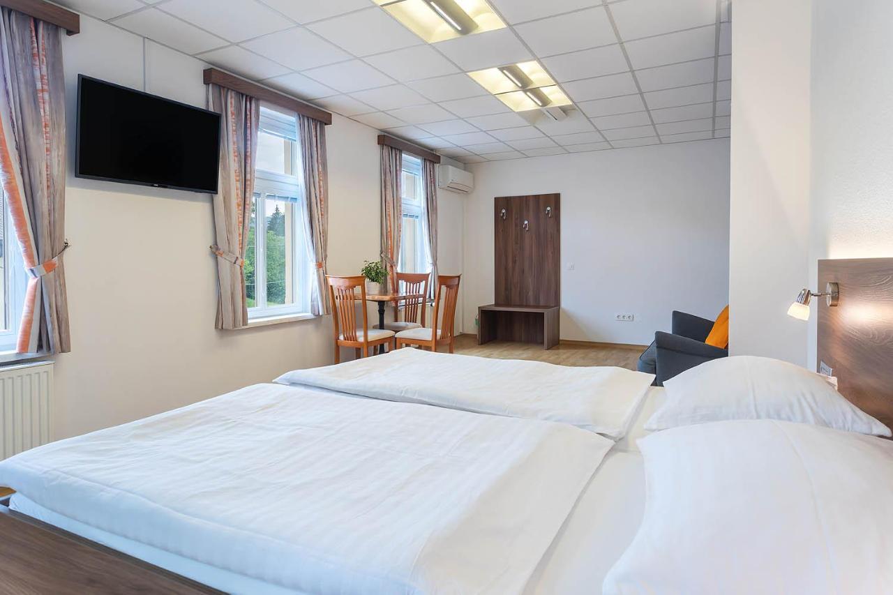 Pension Union Bled Bagian luar foto