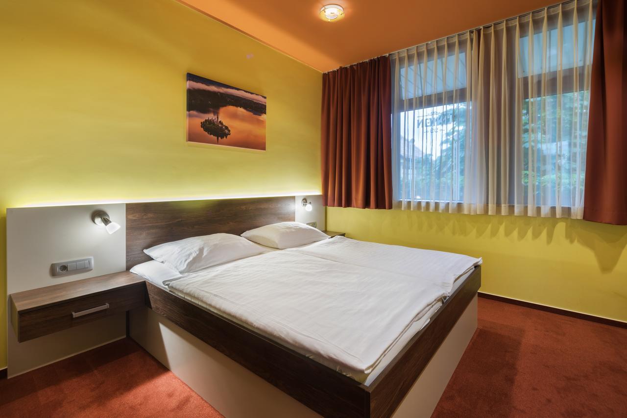 Pension Union Bled Bagian luar foto