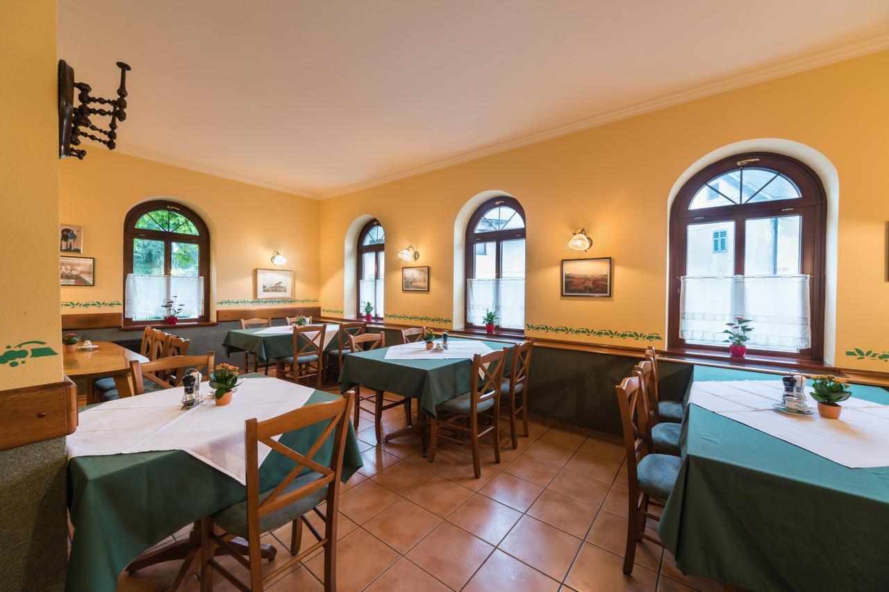 Pension Union Bled Bagian luar foto